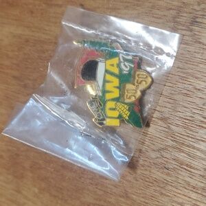1997 QVC 50 in 50 Pin Iowa Pin Souvenir